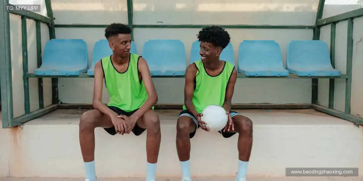 限量版纪念徽章，收藏属于你的体育记忆！🎖️